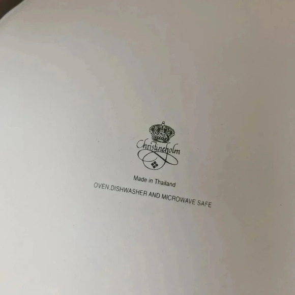 Christineholm White Porcelain Rose Quiche Tart Pie Pan Baking Dish - Picture 2 of 3